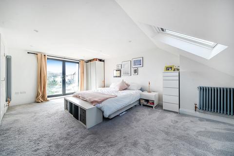 58 Ingram Road, Thornton Heath, CR7 8ED