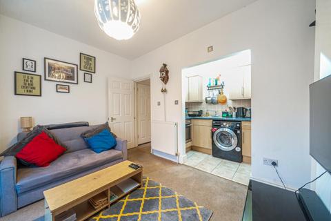 2 bedroom flat for sale, Whiteley Road, Crystal Palace, London, SE19