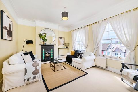 575b Garratt Lane, London, SW18 4ST