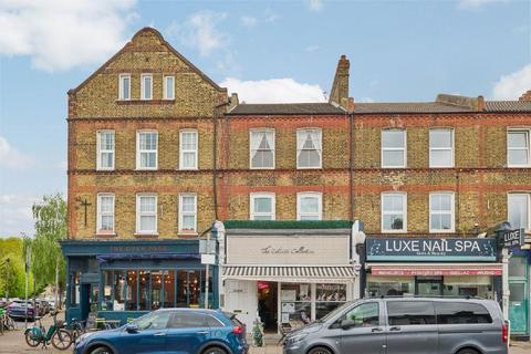 575b Garratt Lane, London, SW18 4ST
