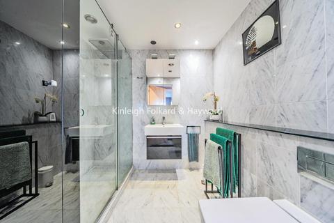 3 bedroom flat for sale, Glebelands Close, North Finchley, London, N12