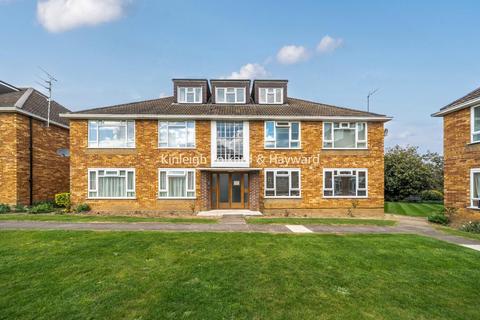 Fairfield Close, North Finchley, London, N12