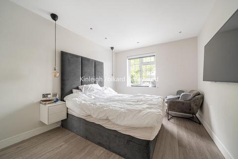 undefined, York Way, Barnet, London, N20