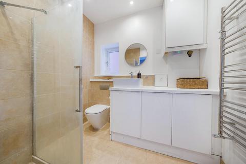 75b Devonshire Road, London, SE23 3LX