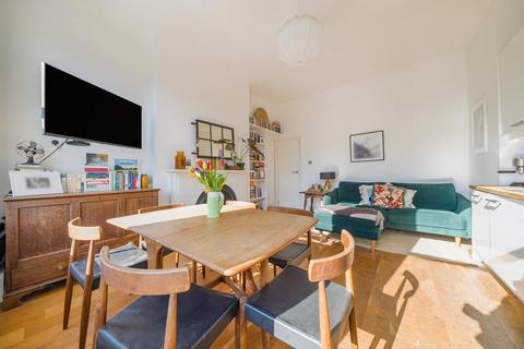 75b Devonshire Road, London, SE23 3LX