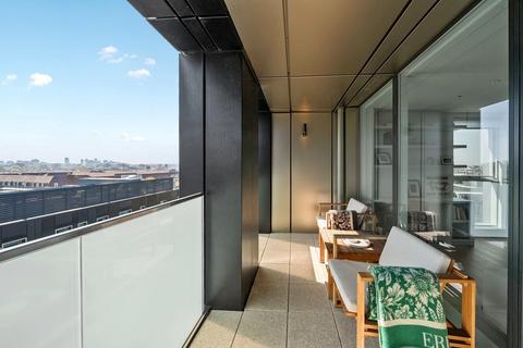 1 bedroom flat for sale, Heckfield Place, Fulham, London, SW6