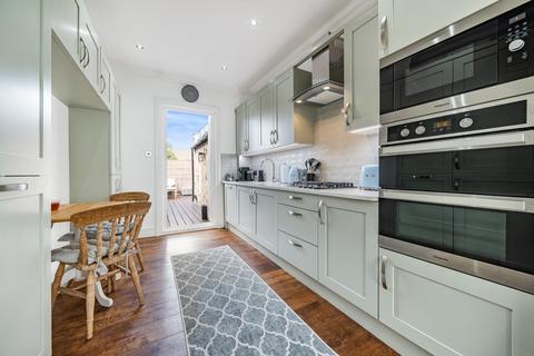 2 bedroom flat for sale, Lillie Road, Fulham, London, SW6