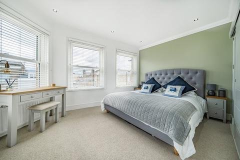 2 bedroom flat for sale, Lillie Road, Fulham, London, SW6