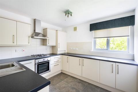 28 Lees Court, Coatbridge, ML5 4NT