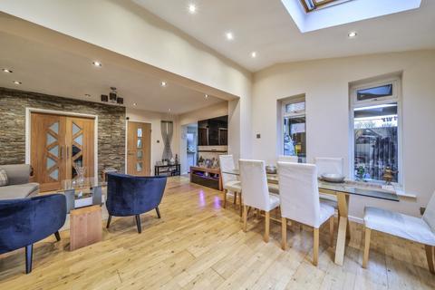 15 Pembury Close, Bromley, BR2 7PS