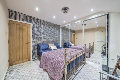 15 Pembury Close, Bromley, BR2 7PS