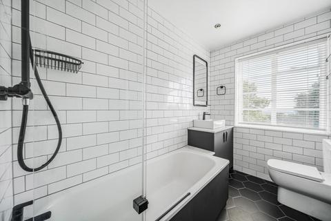 2 bedroom flat for sale, Hornsey Lane, Highgate, London, N6