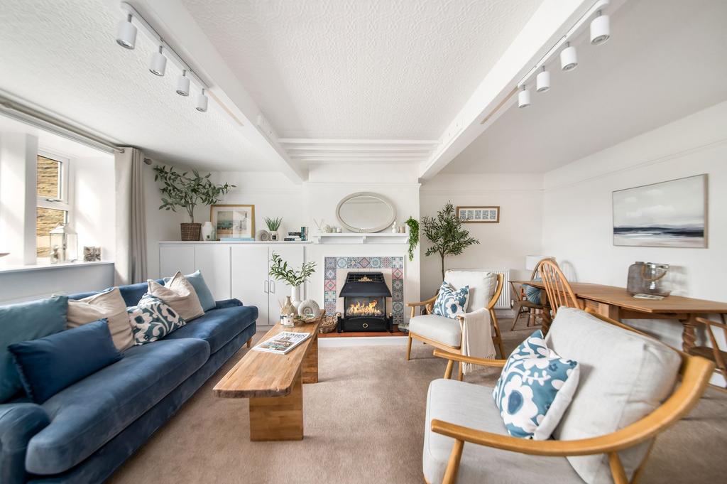 Living/dining room