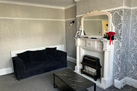 6 Altar Drive, Bradford, BD9 5QD