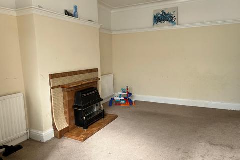 6 Altar Drive, Bradford, BD9 5QD