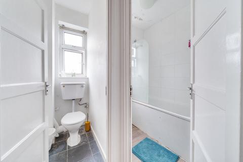 Flat 20, Norman House Wyvil Road, London, SW8 2TA