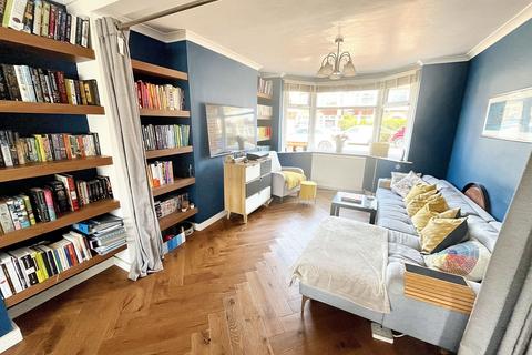 8 Alexander Drive, Bury, BL9 8PF