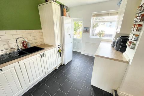 8 Alexander Drive, Bury, BL9 8PF