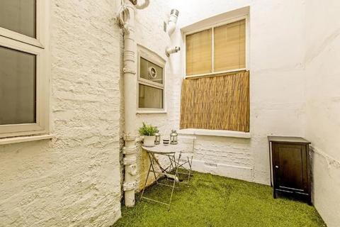 undefined, Clanricarde Gardens, Notting Hill Gate, London, W2