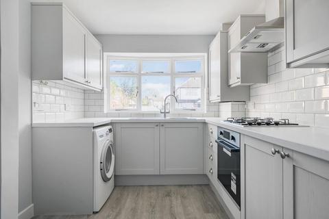 107 Grand Drive, Raynes Park, London, SW20 9EB