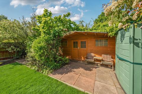 107 Grand Drive, Raynes Park, London, SW20 9EB