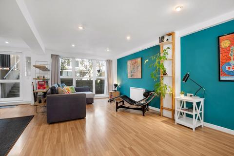 1 bedroom apartment for sale, Matthias Road, London, N16