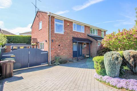 4 Wavell Grove, Wakefield, WF2 6JW