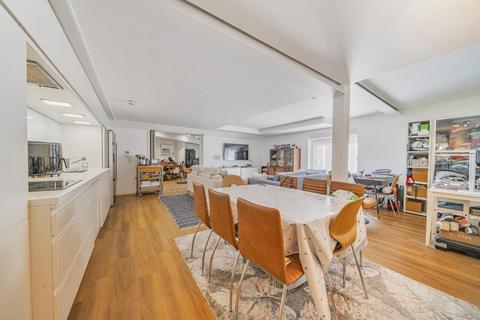 1 bedroom flat for sale, North Bank, St John's Wood, London, NW8