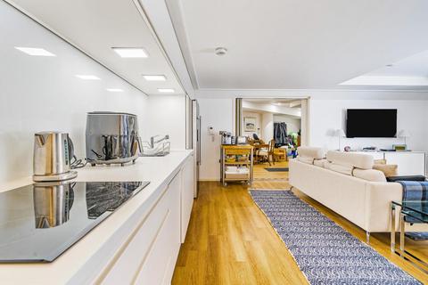 1 bedroom flat for sale, North Bank, St John's Wood, London, NW8