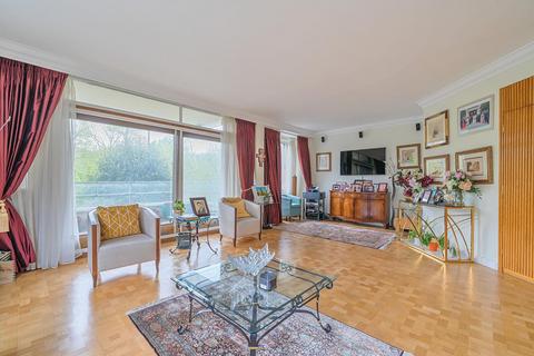 4 bedroom flat for sale, Prince Albert Road, St Johns Wood, London, NW8