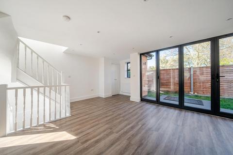 4 bedroom semi-detached house for sale, Burghill Road, Sydenham, London, SE26