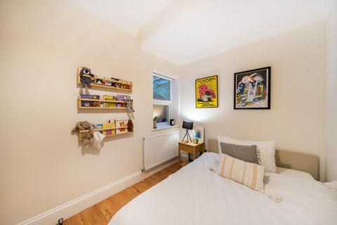 Flat A, 34 Warren Road, London, SW19 2HX