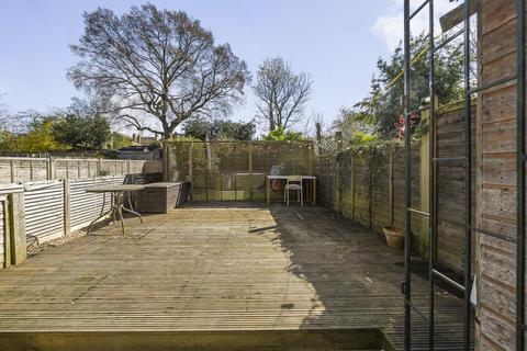 3 bedroom maisonette for sale, Clive Road, West Dulwich, London, SE21