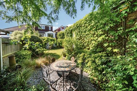 210 Wickham Chase, West Wickham, BR4 0BP