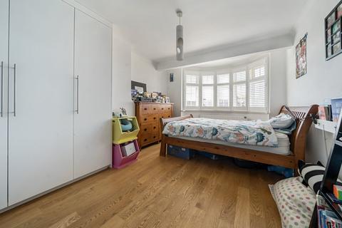 210 Wickham Chase, West Wickham, BR4 0BP