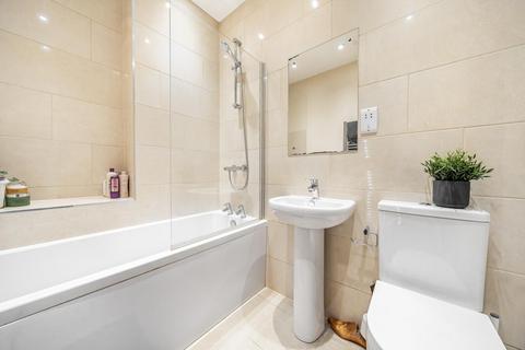 78a Hamilton Road, London, SW19 1JF