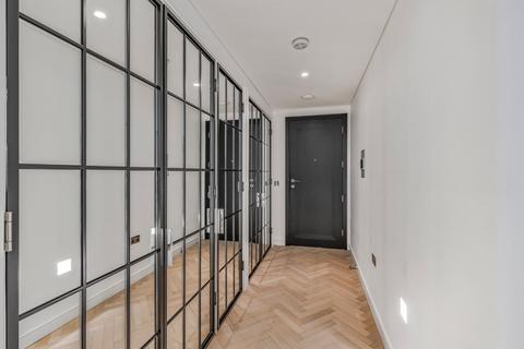 3 bedroom flat to rent, Queensway, Bayswater, London, W2