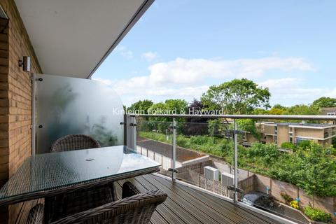 2 bedroom flat to rent, Albemarle Road, Beckenham, BR3