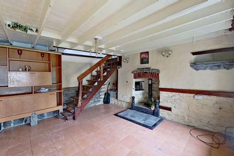19 Millers Row, Treharris, CF46 5DR