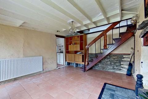 19 Millers Row, Treharris, CF46 5DR