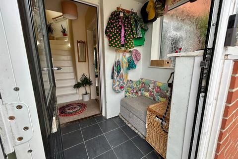 3 bedroom semi-detached house for sale, Queensland Road, Weymouth
