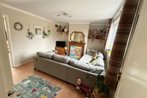 3 bedroom semi-detached house for sale, Queensland Road, Weymouth