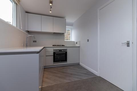 1 bedroom flat to rent, Arlington Gardens, Chiswick, London, W4