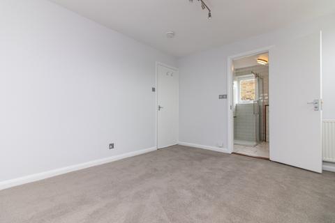 1 bedroom flat to rent, Arlington Gardens, Chiswick, London, W4
