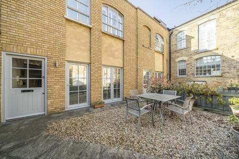 150 Abbey Street, London, SE1 3NR