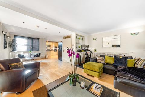 College Road, London, SE21