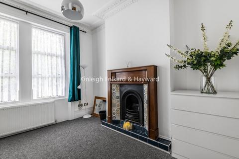 2 bedroom flat to rent, St. John's Way, London, N19