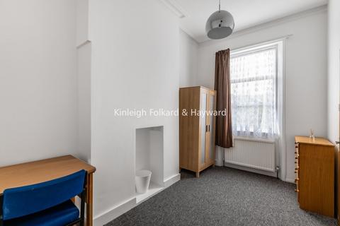 2 bedroom flat to rent, St. John's Way, London, N19