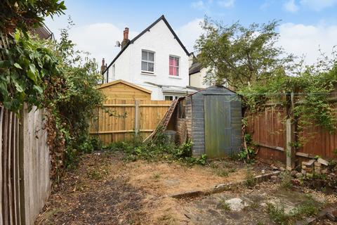 4 bedroom house to rent, Portland Road, Kingston Upon Thames, Surrey, KT1