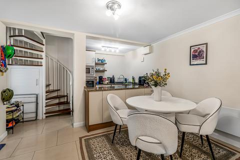 undefined, Watson Mews, Marylebone, London, W1H
